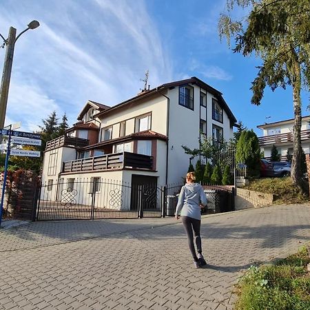 Tmt Pokoje Goscinne Z Aneksami Kuchennymi Kąty Rybackie Esterno foto