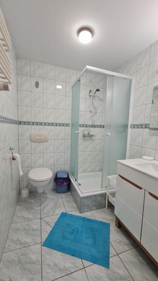 Tmt Pokoje Goscinne Z Aneksami Kuchennymi Kąty Rybackie Esterno foto