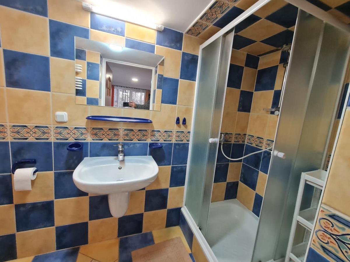Tmt Pokoje Goscinne Z Aneksami Kuchennymi Kąty Rybackie Esterno foto